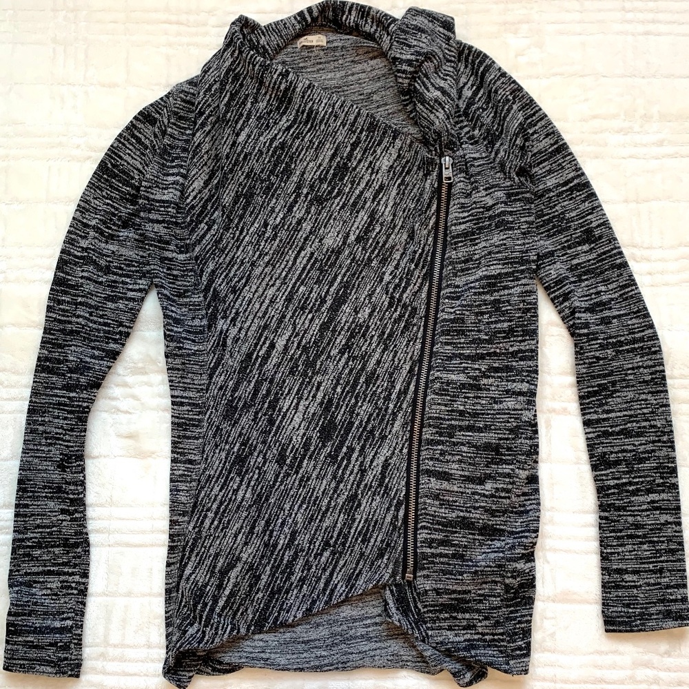 Hollister Zip-Up Sweater (XS)